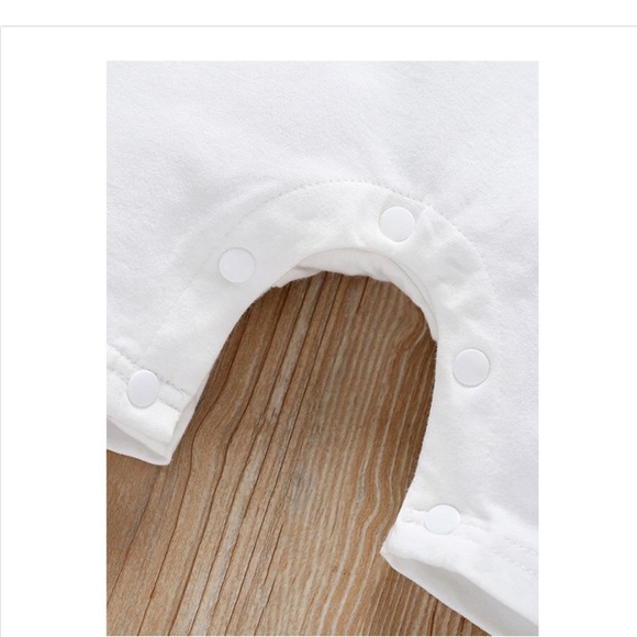 Panda Romper & Beanie - Picture 3 of 3